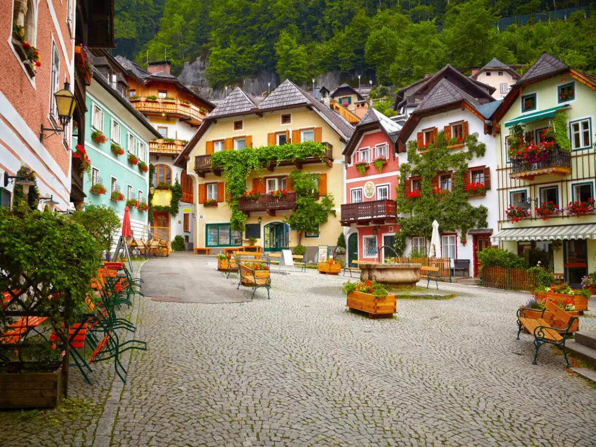 Mass tourism hits Hallstatt in Austria; locals protest Mass tourism hits Hallstatt in Austria; locals protest