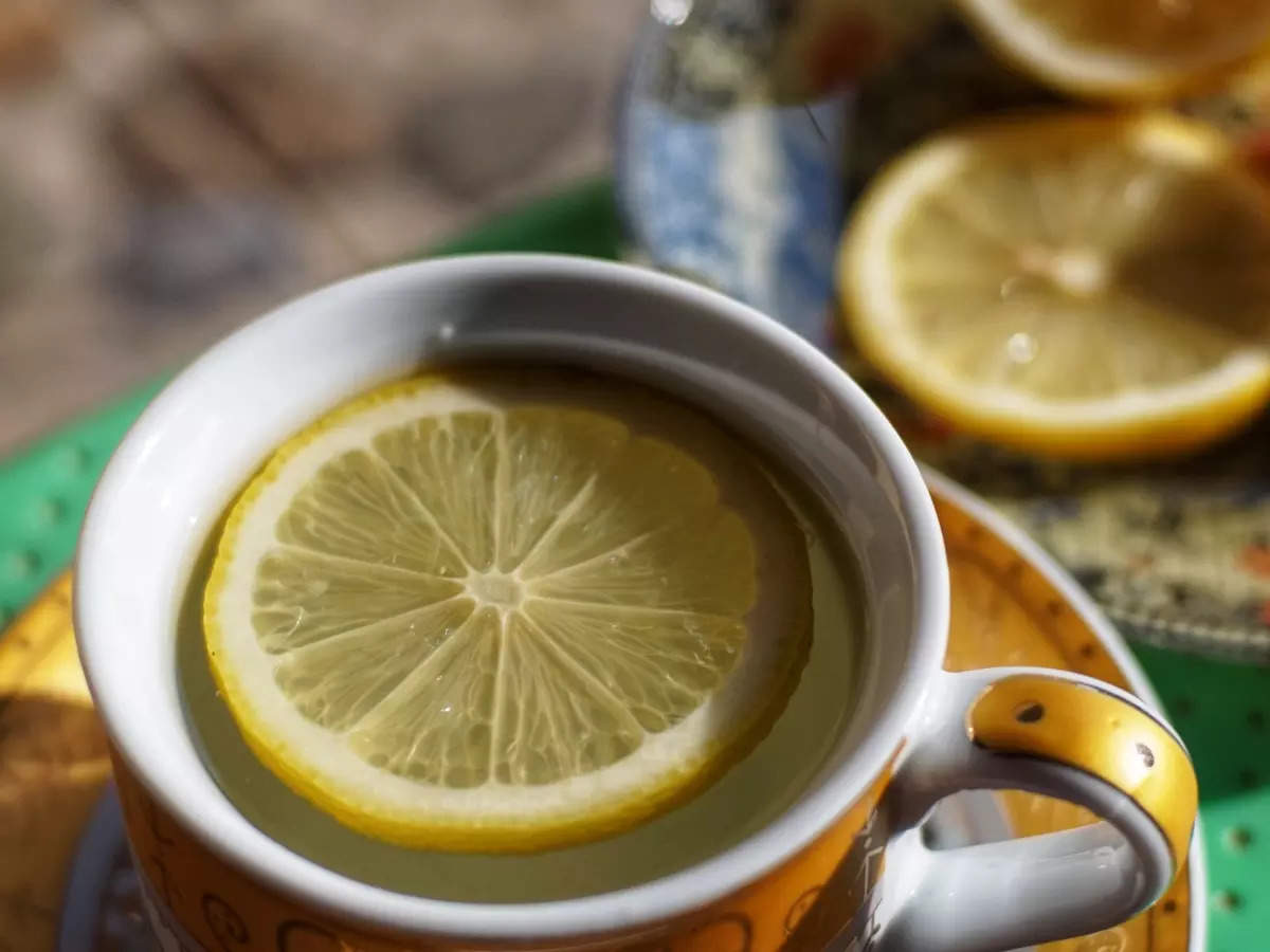 Lemon water has its health benefits, but should you drink it daily? Experts  weigh in