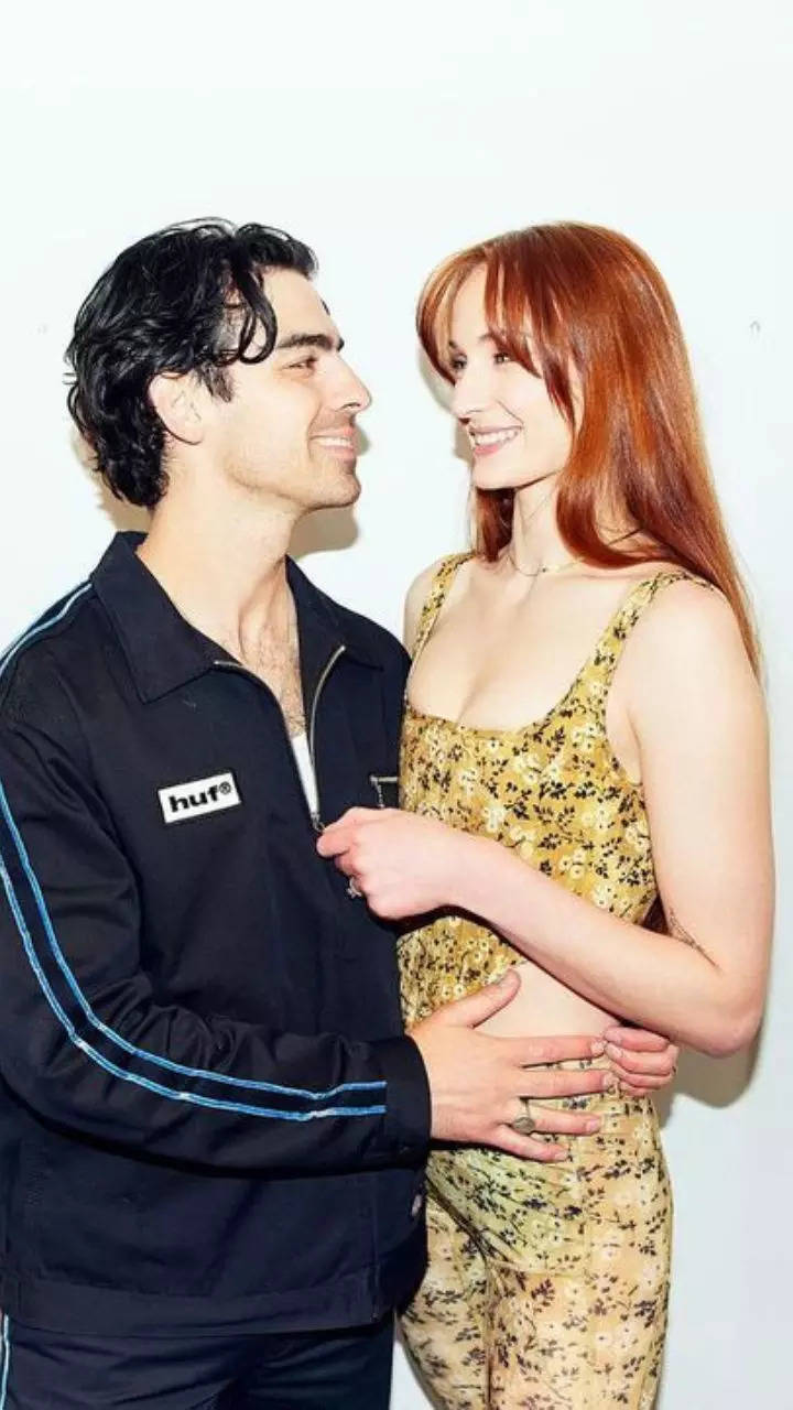 Amid divorce rumours, a look at the most stylish pics of Joe Jonas-Sophie  Turner | Times of India