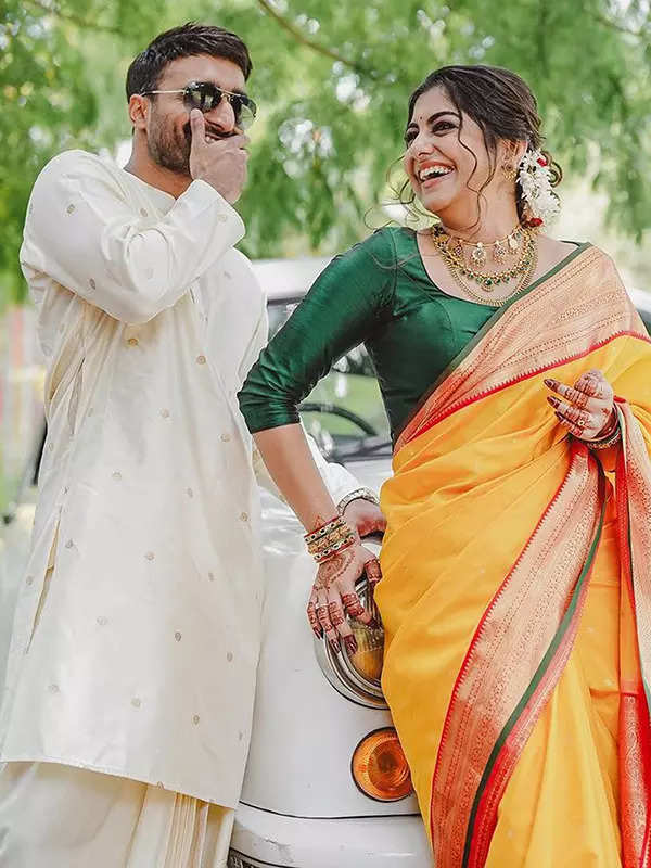 Malayalam star Meera Nandan's joyous engagement to businessman Sreeju captured in dreamy pictures