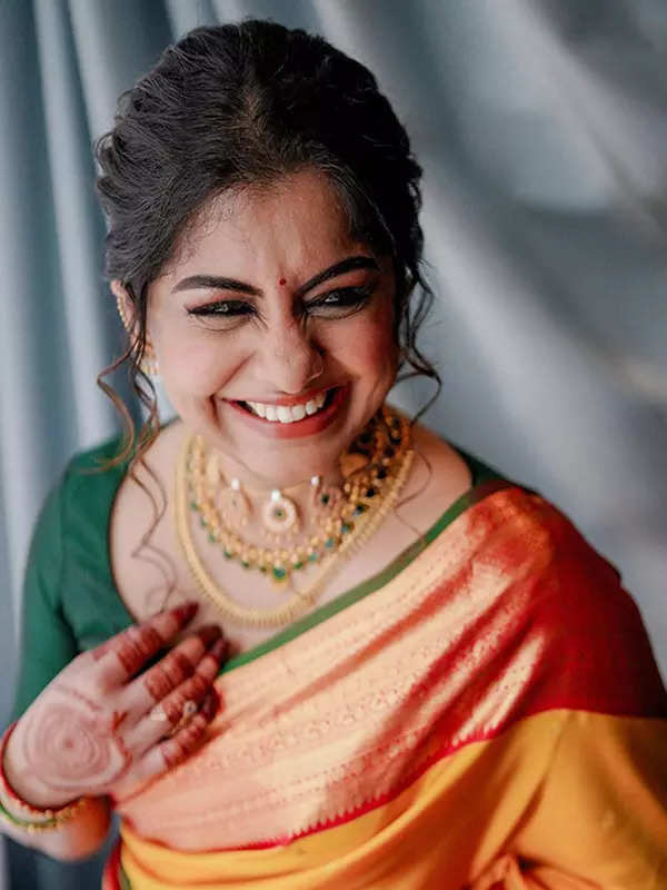 Malayalam star Meera Nandan's joyous engagement to businessman Sreeju captured in dreamy pictures