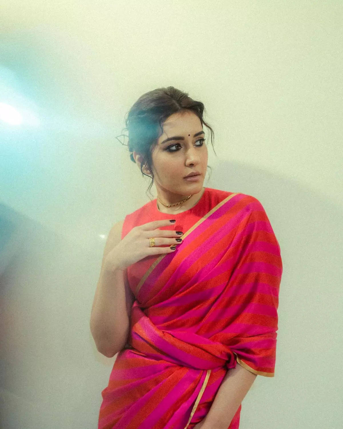 ​Raashi Khanna radiates doll-like beauty in traditional attire​