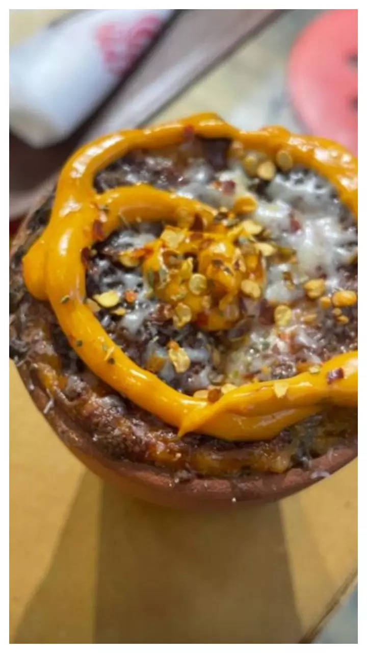 Weekend Special: How to make Kulhad Pizza at home | Times of India