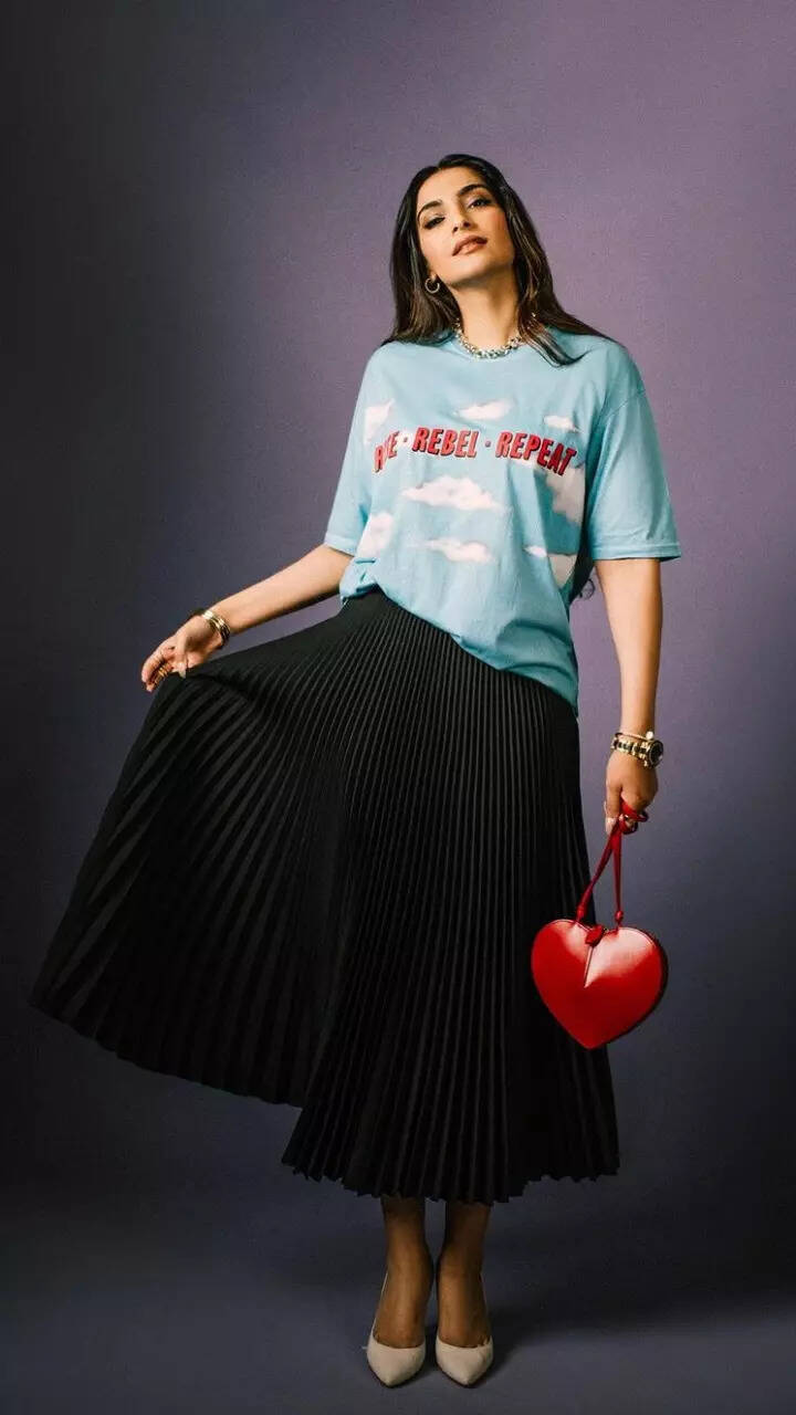 Sonam Kapoor looks chic in blue T-shirt and black pleated midi skirt 