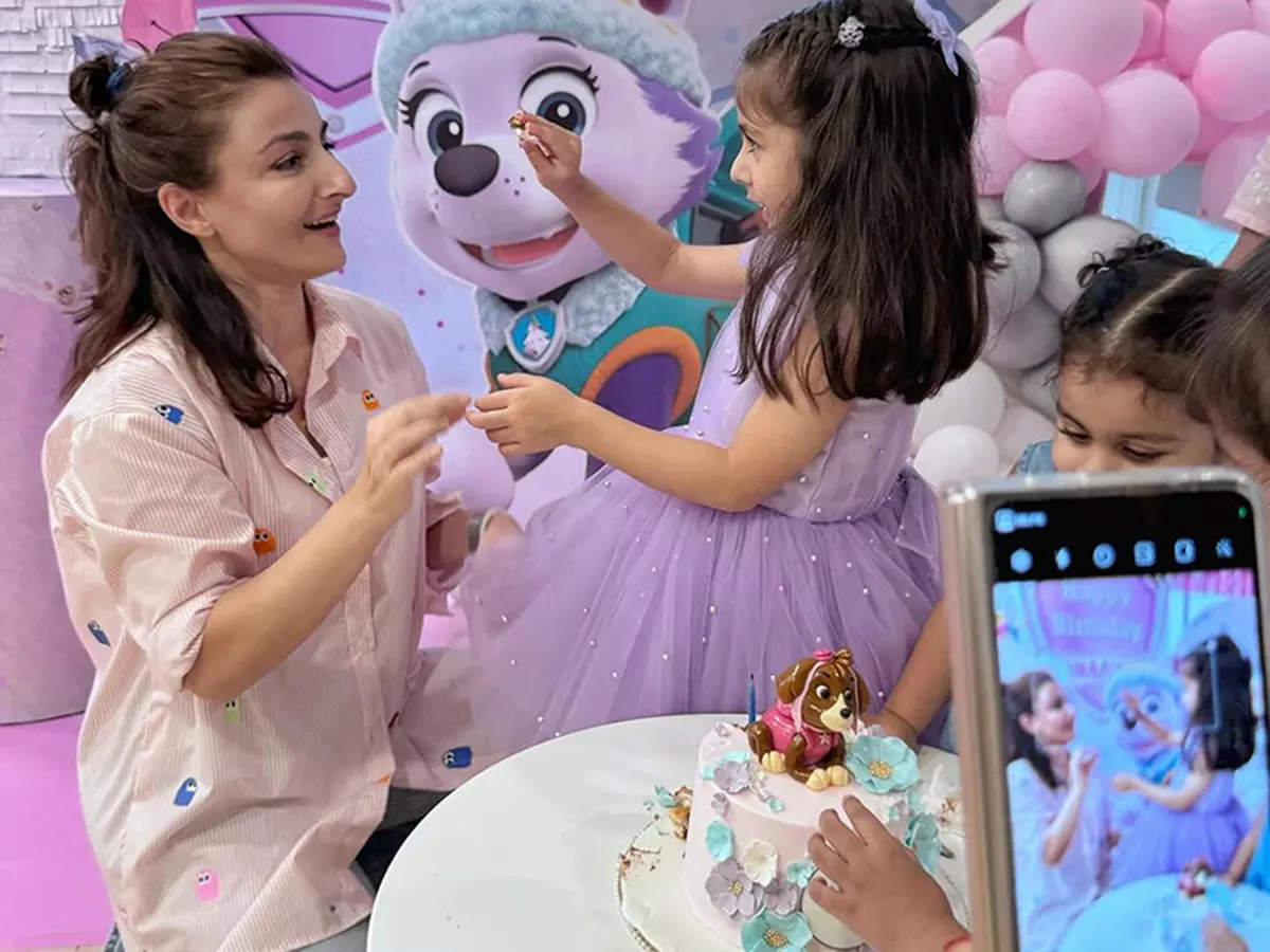 Soha Ali Khan and Kunal Kemmu celebrate daughter Inaaya’s birthday in style, see pictures