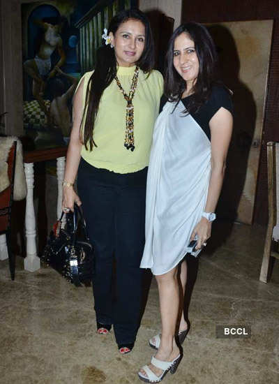 Deepika Lalwani and Blossom Mehta at Nimoo Punjabi's Diwali collection ...