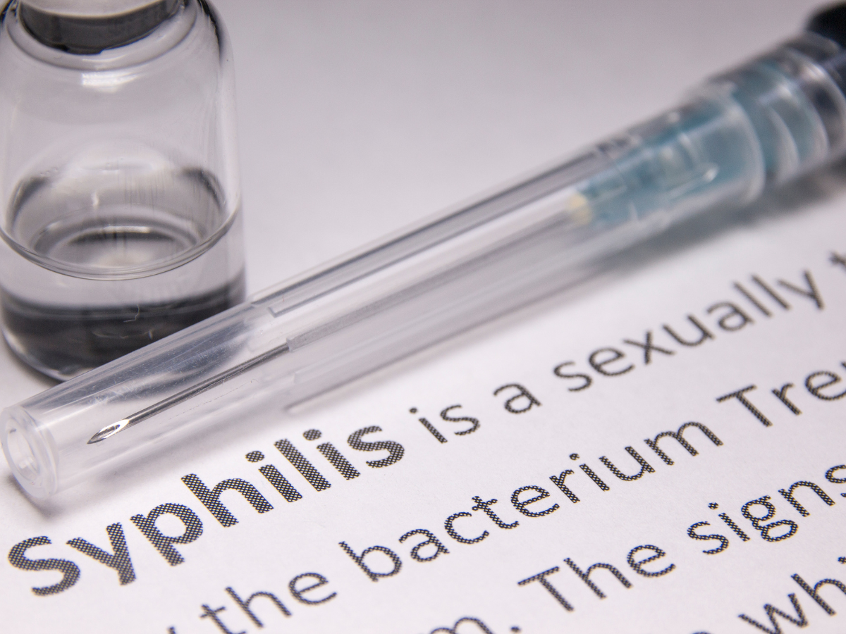 In den USA nehmen die Syphilis-Fälle zu;  Lernen Sie, Warnzeichen und Symptome zu erkennen