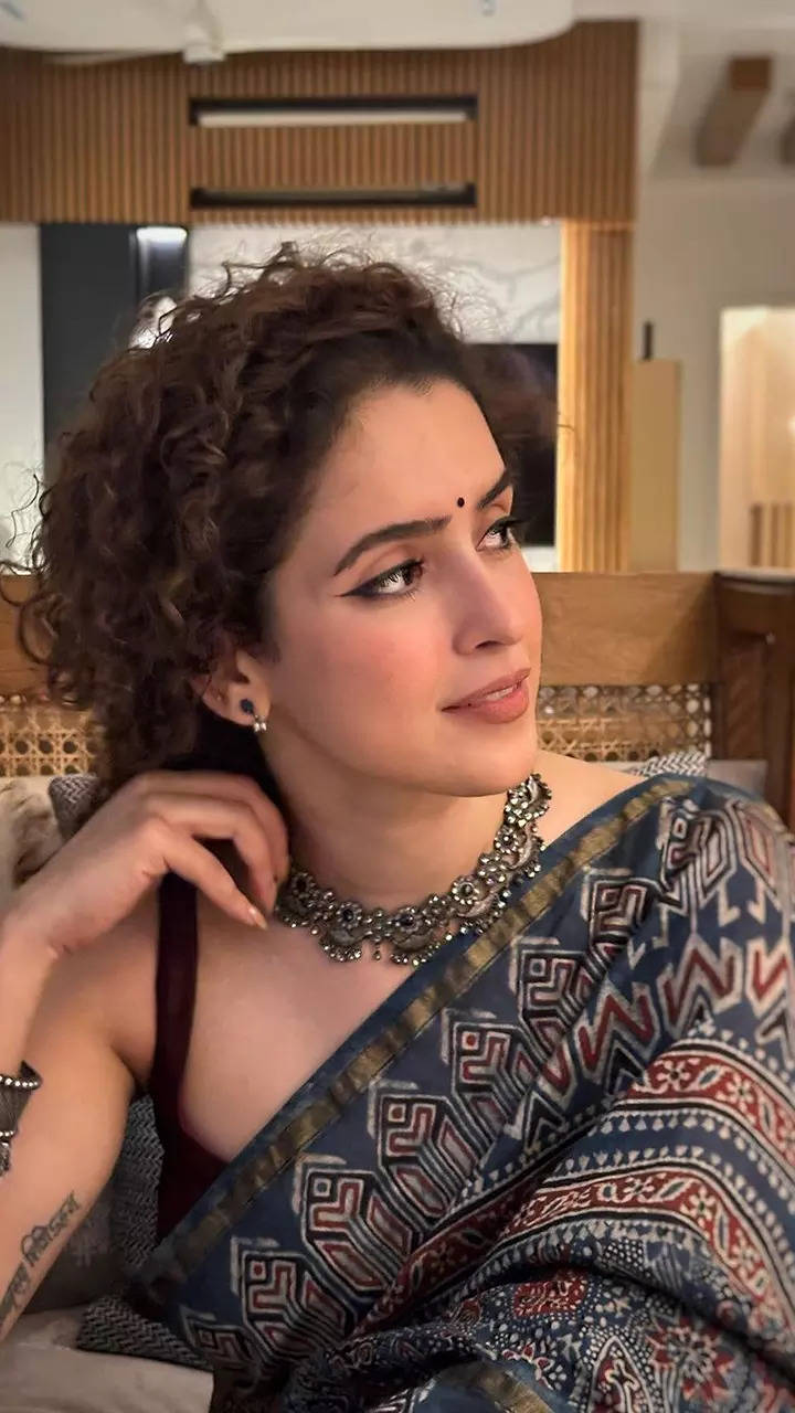 Sanya Malhotra's cotton saree look is creating a dreamy aura