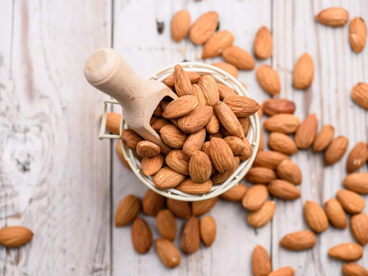 Side effects of having too many almonds - IndiaTimes