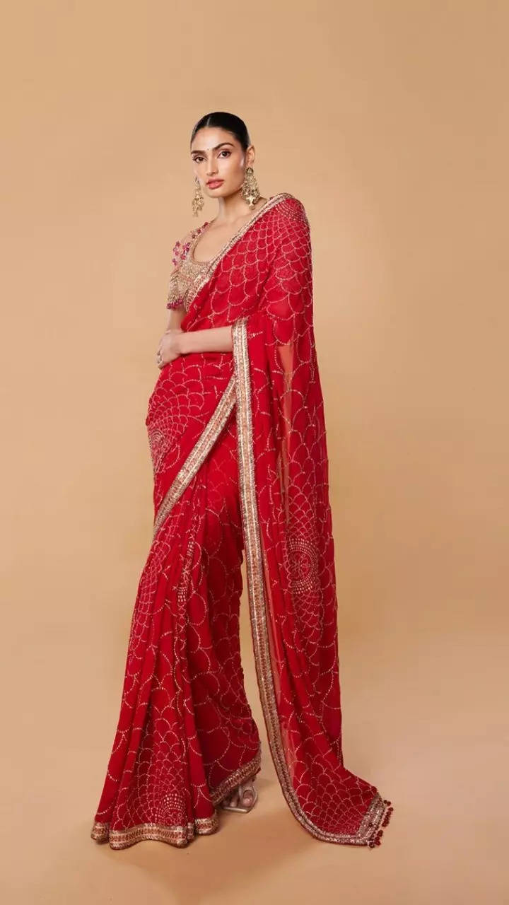 Rani Mukerji's Saree Blouse Designs To Slay Ethnic Look