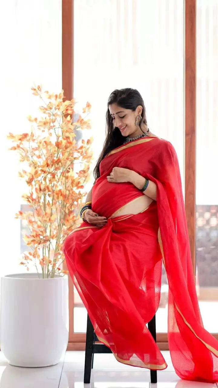 In Pics: Deepa radiates pregnancy glow​