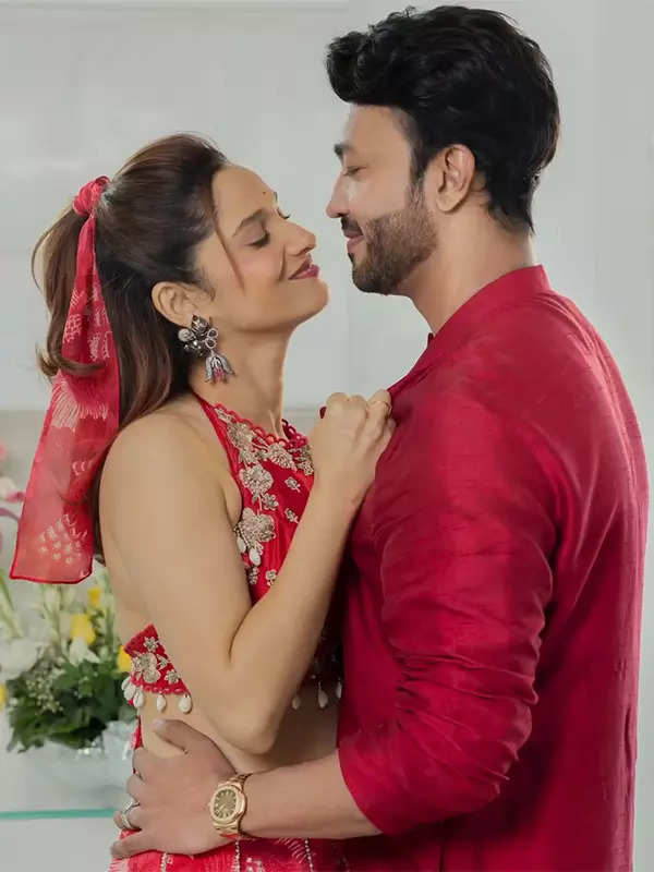 Ankita Lokhande and Vicky Jain's journey is a tale of mushy moments and everlasting bond, see pictures