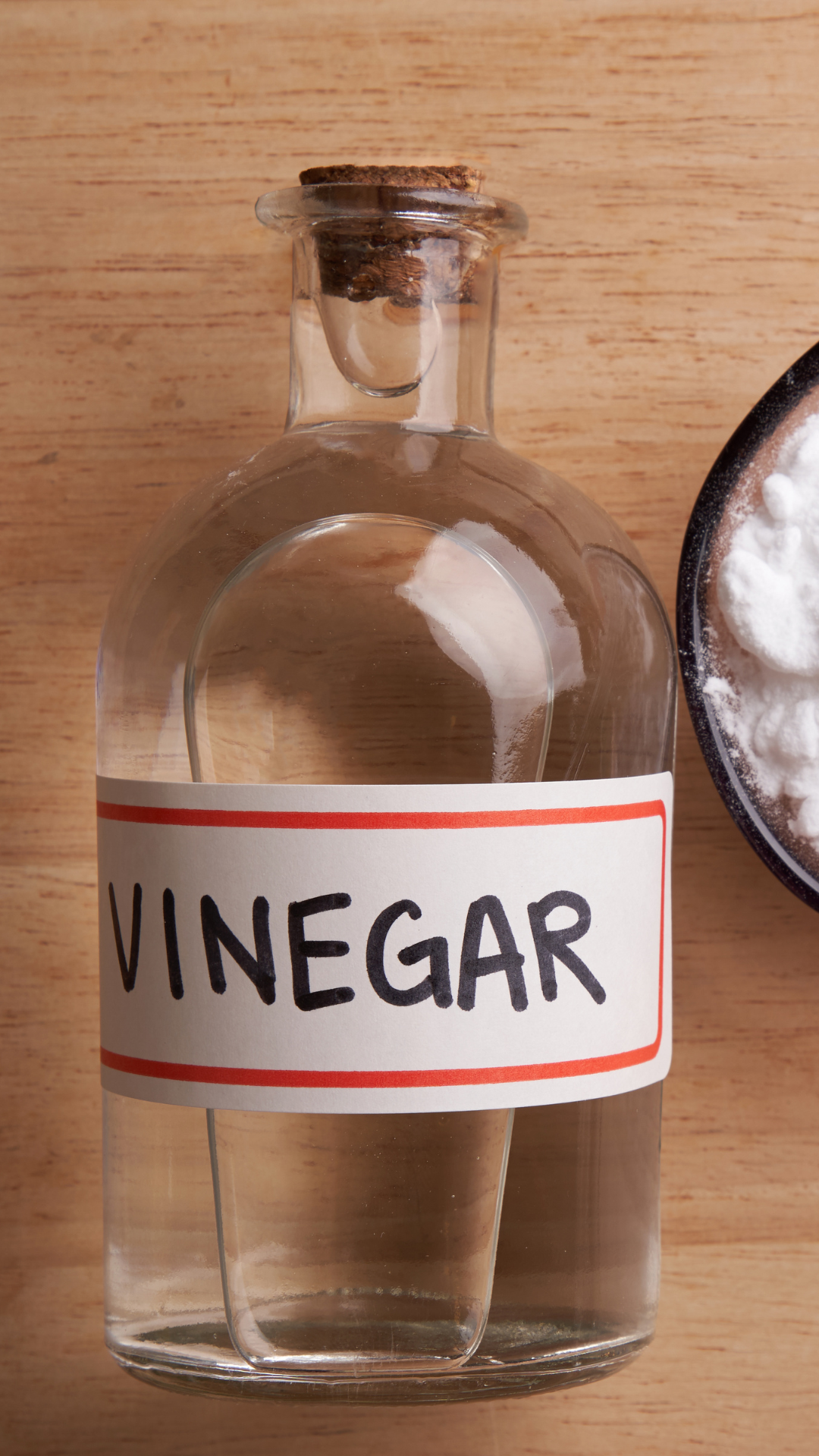 8 Fantastic Uses for Baking Soda and Vinegar