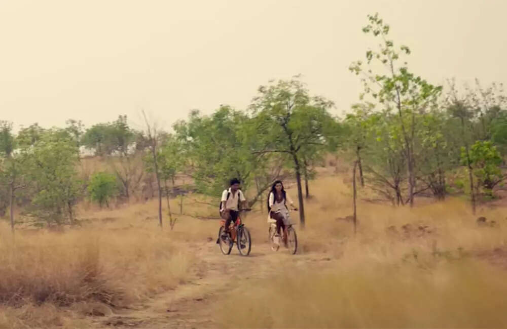 Vasanthakalada-Hoogalu3