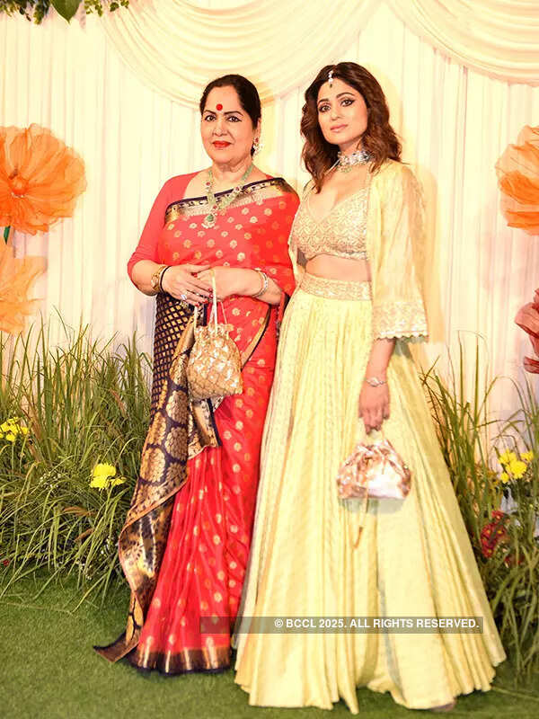 Sunanda Shetty, Shamita Shetty