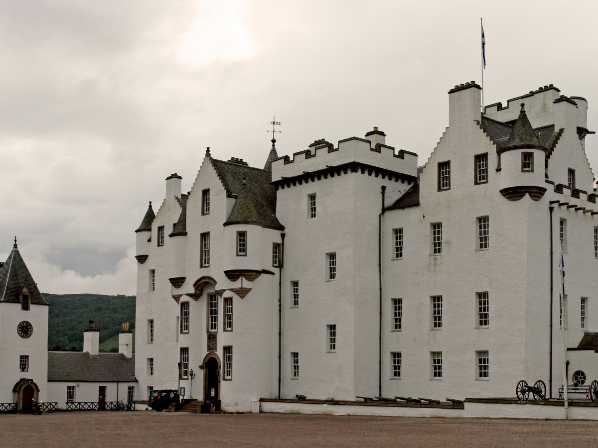 World’s oldest whiskey discovered in Scotland! World’s oldest whiskey discovered in Scotland!