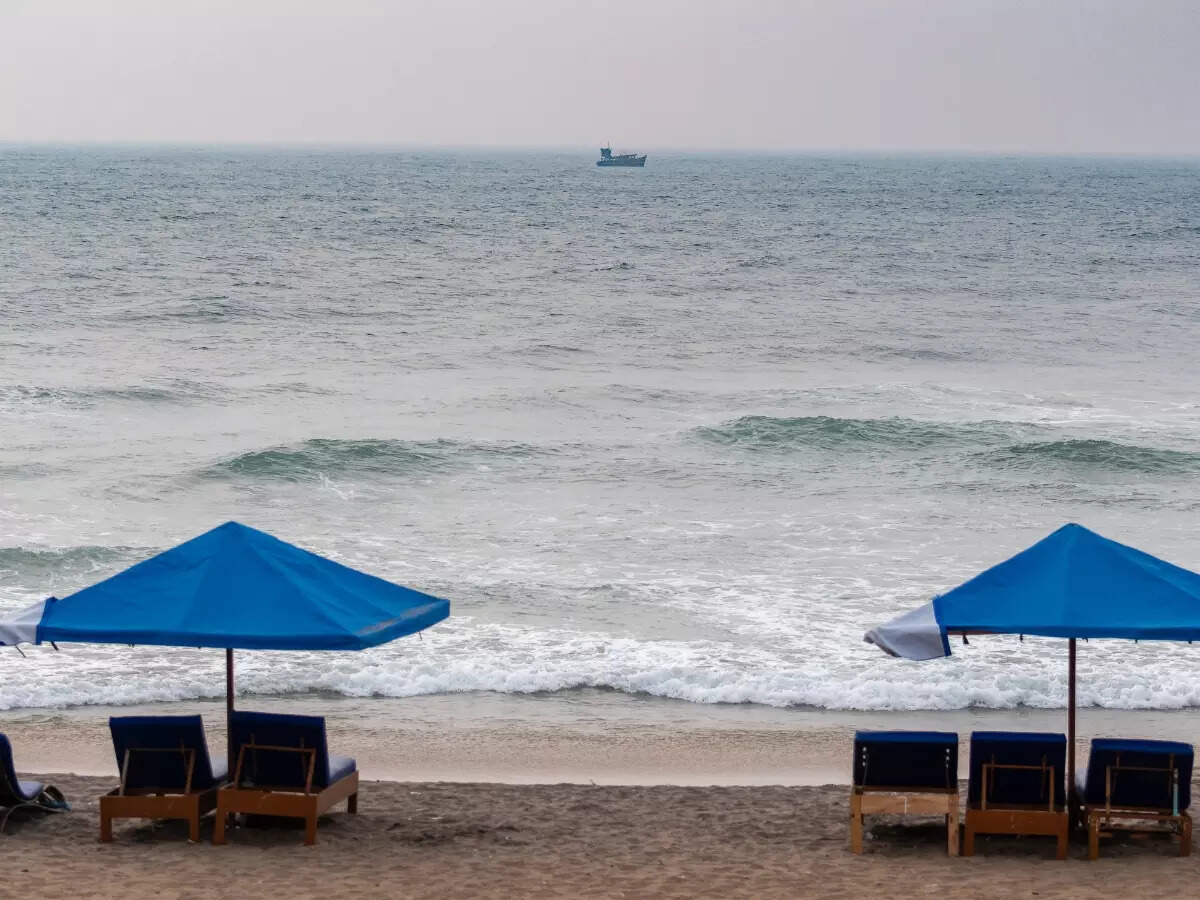Find tranquility at Visakhapatnam’s Rushikonda Beach Find tranquility at Visakhapatnam’s Rushikonda Beach