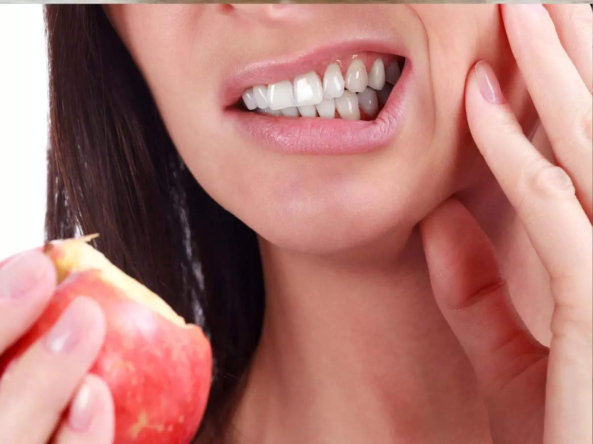 Simple way to fix toothache with kitchen ingredients - IndiaTimes