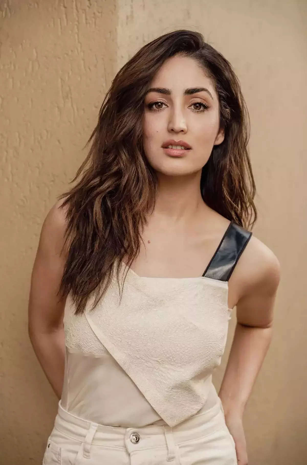 ​Yami Gautam dazzles with elegant, trendsetting, and versatile fashion choices​