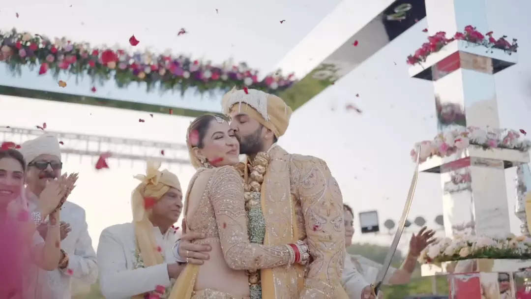 Malvika Raaj of 'Kabhi Khushi Kabhie Gham...' fame ties the knot with entrepreneur Pranav Bagga