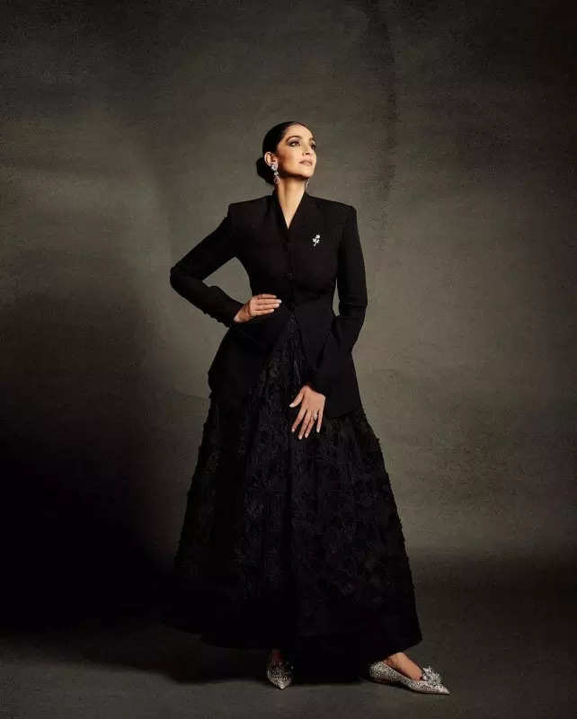 Sonam Kapoor serves style cues for winter fashion in all-black ensemble with gloves and boots, see pictures