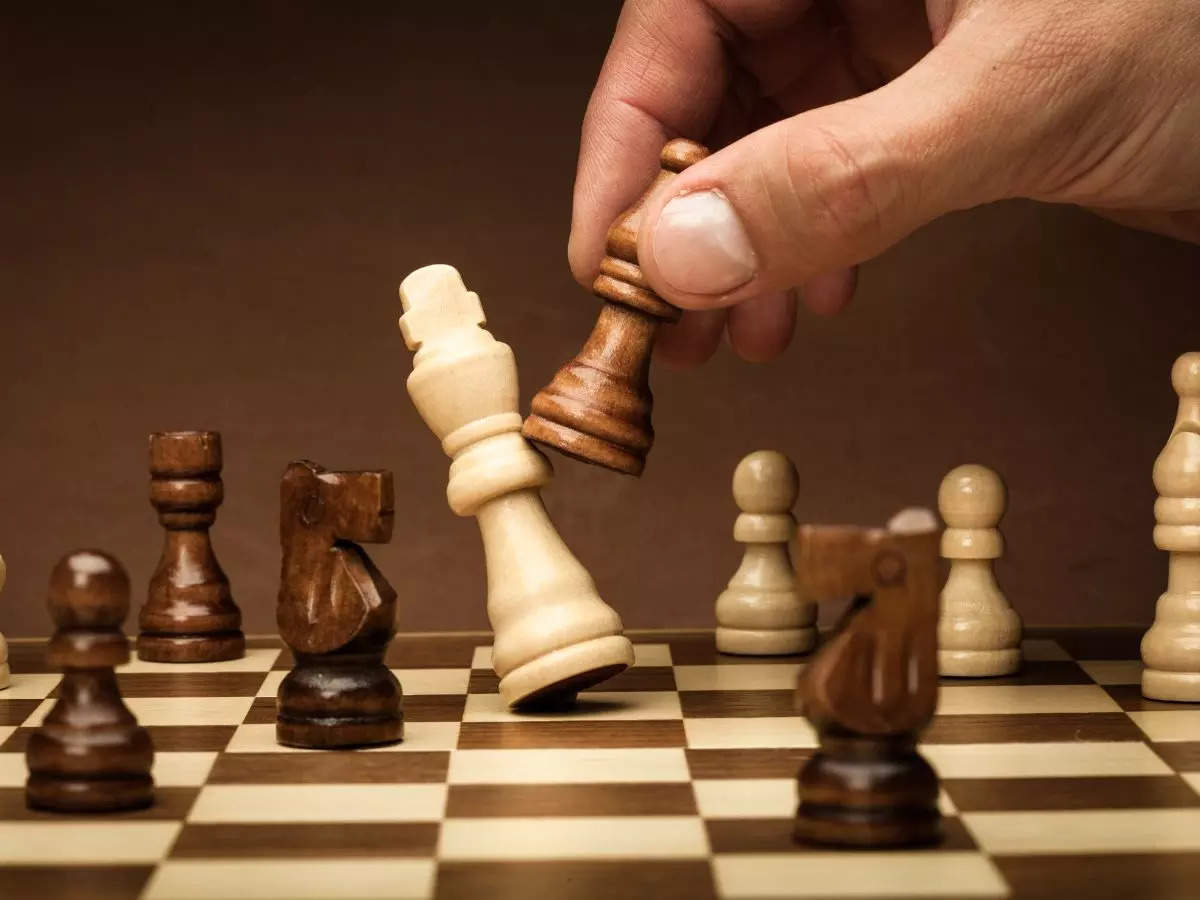 Gukesh D vs Praggnanandhaa R , Tata Steel Masters 2023,tamil chess  Channel,Chess gmes in tamil 