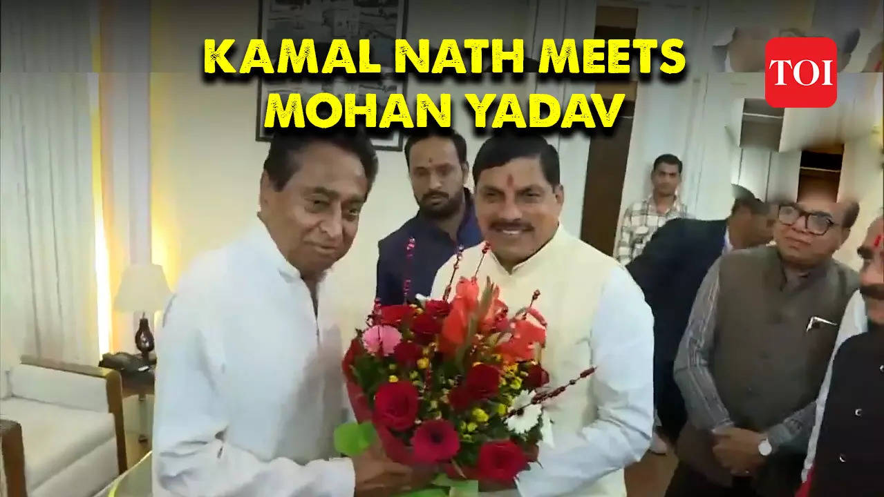 Former Madhya Pradesh Cm Kamal Nath Meets Madhya Pradesh Cm Designate Mohan Yadav