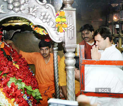 Pictures of famous personalities at shrines