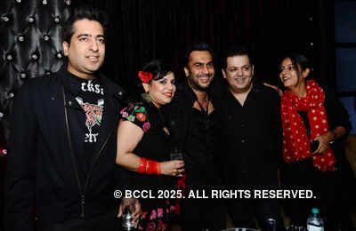 Aki Narula's party