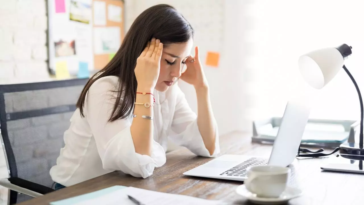 excessive intake of caffeine Can excessive intake of caffeine cause headache? How to prevent it