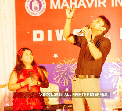 Mahavir Club's pre-Diwali bash