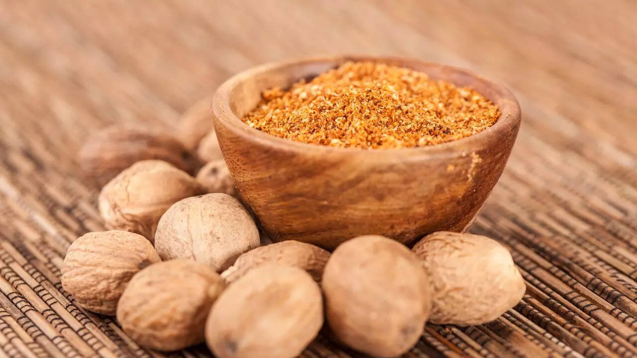 Lesser known benefits of drinking nutmeg and milk at bedtime? - Times ...