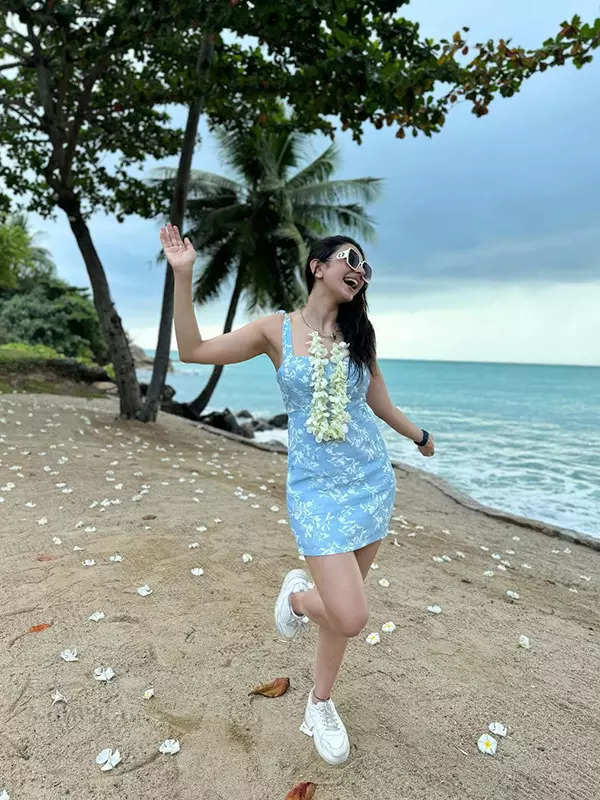 Rakul Preet Singh's New Year vacation looks with sun, sand and serenity ...