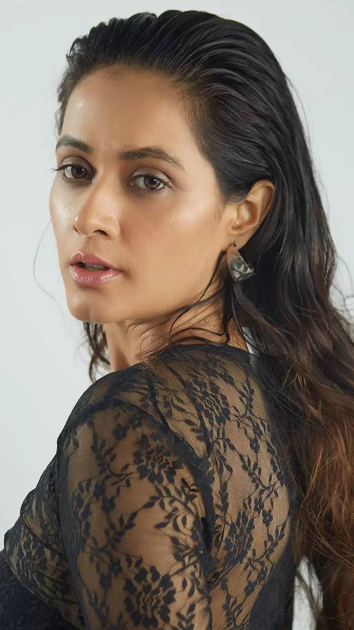 Sonia Balani, with her radiant and photogenic features, lights up every  frame she graces​ | Times of India