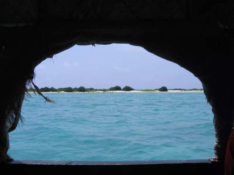 Lakshadweep Islands: These serene beach pictures will make you pack your bags right away 