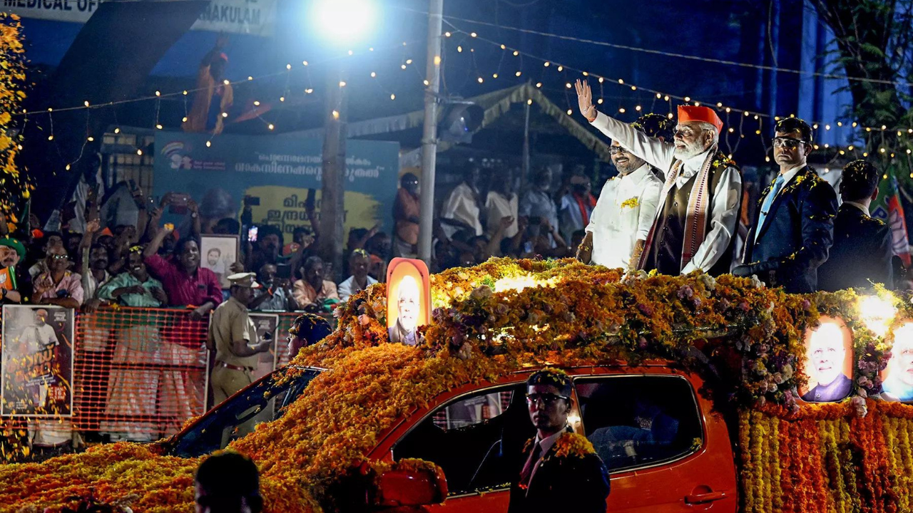 In pics: PM Modi unveils projects worth Rs 4,000 crore,visits temples ...