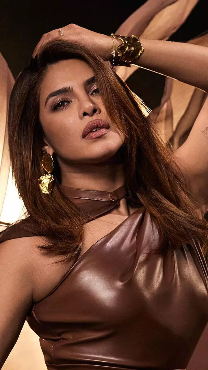 Priyanka Chopra is setting fashion trends ablaze in chocolate brown outfit  | Times of India