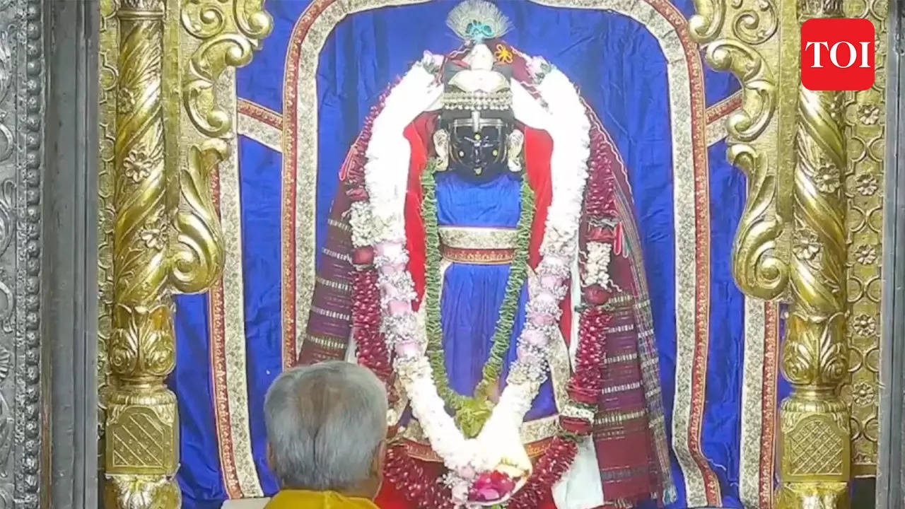 Darshan At Shree Dwarkadhish Jagan Mandir Dwaraka 21 Jan 2024