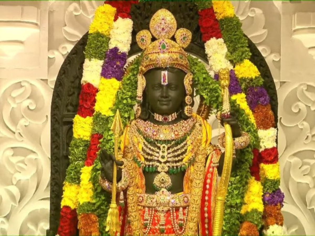 Pm Modi Performs Pran Pratishtha At Ram Mandir First Look Of Ram Lalla Adorned In Gold