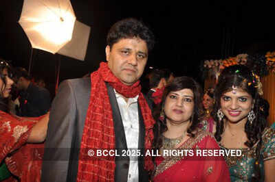 TV star Kinshuk weds Divya
