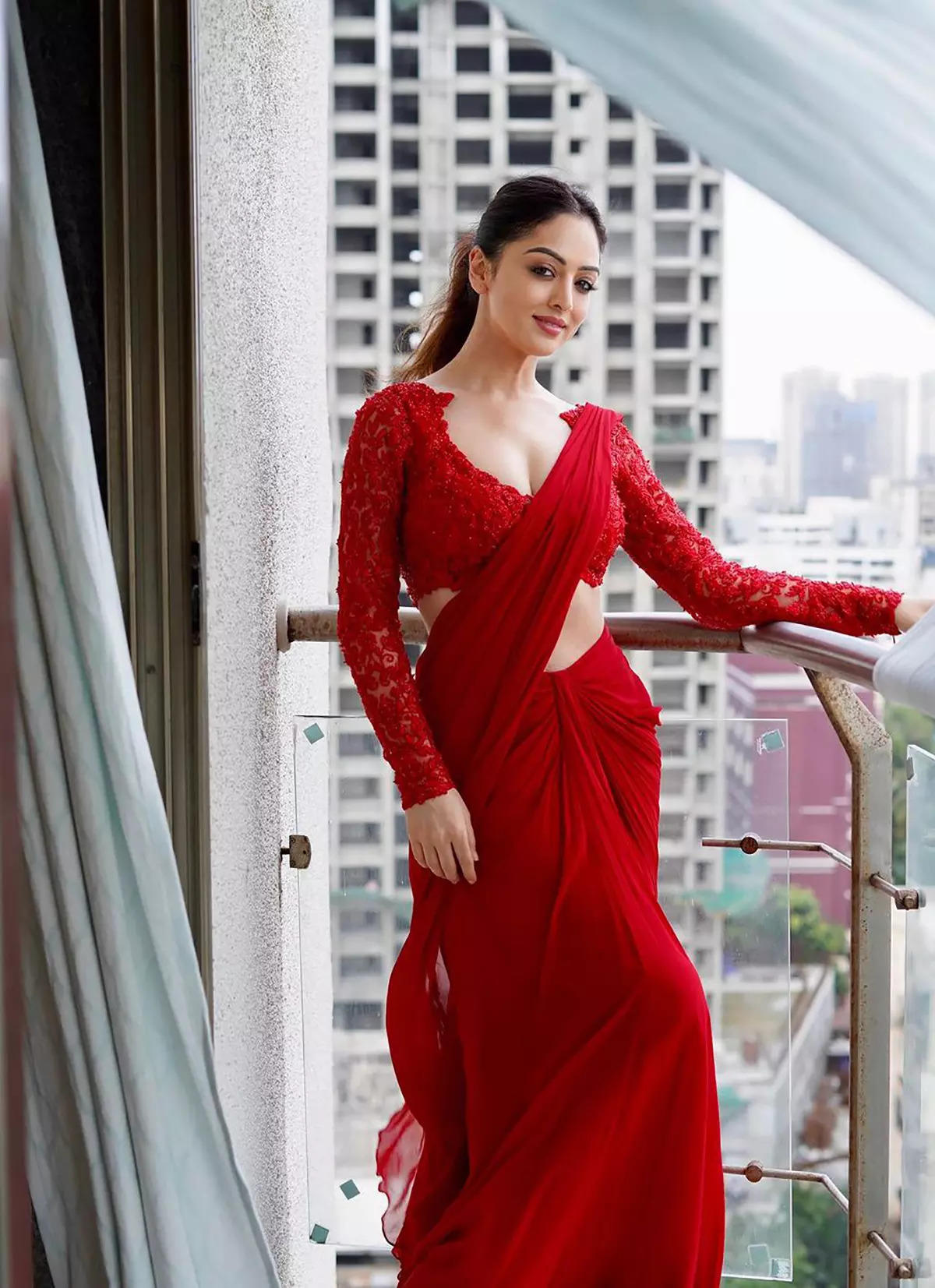 ​Sandeepa Dhar mesmerises with her elegant charm​