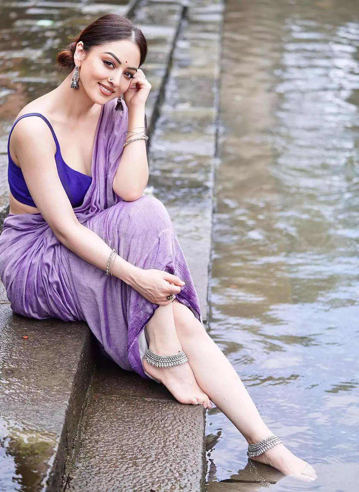 ​Sandeepa Dhar mesmerises with her elegant charm​