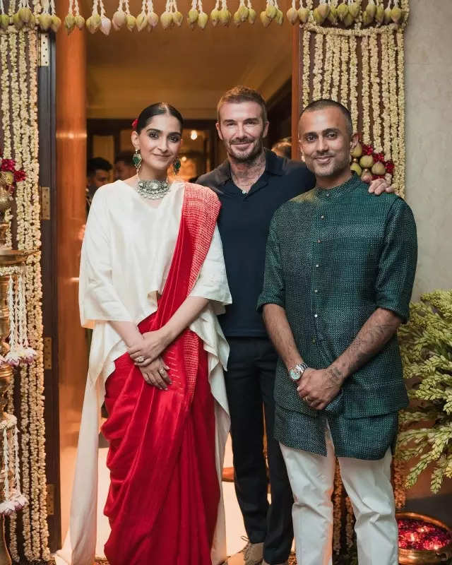 Sonam Kapoor hosts a lavish lunch at her Delhi home, pictures will leave you spellbound