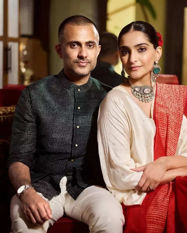 Sonam Kapoor hosts a lavish lunch at her Delhi home, pictures will leave you spellbound