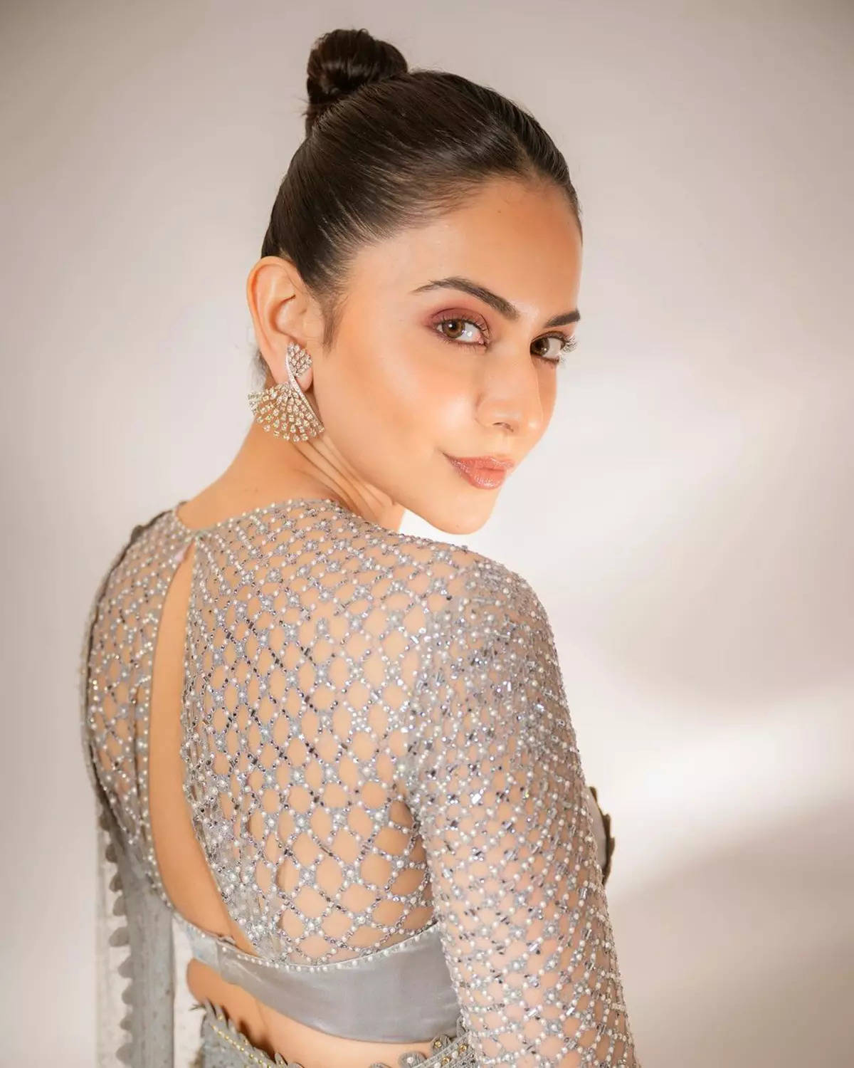 ​Captivating moments with Rakul Preet Singh in stunning photoshoot​