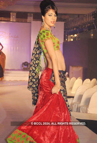 Jyoti Bajoria's fashion show