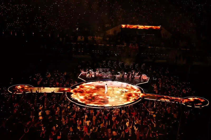 2024 Super Bowl halftime show: Usher, Alicia Keys and other guest stars enthrall the audience, see pictures