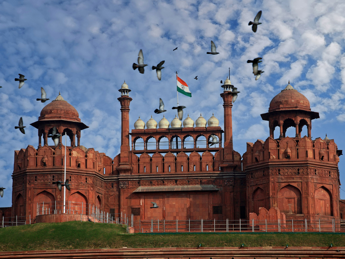 Delhi: Red Fort shuts down temporarily for visitors amid farmers protest