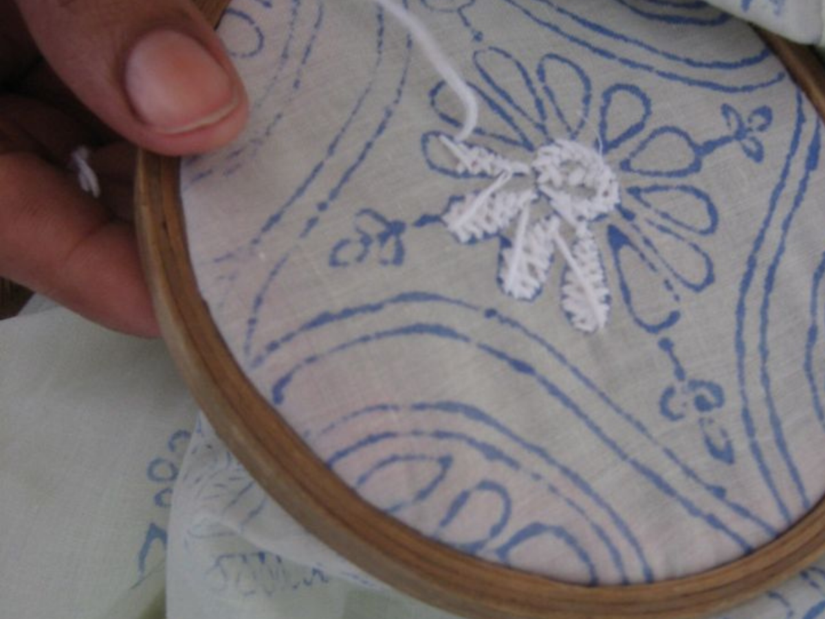 Types of unique stitches used in Chikankari embroideries