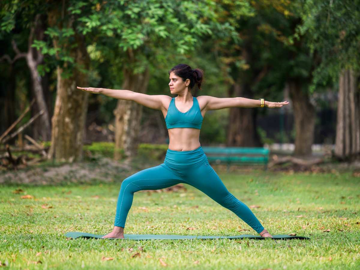 3 TIPS FOR BEGINNERS YOGA FOR WEIGHT LOSS - Wellness Center in Goa